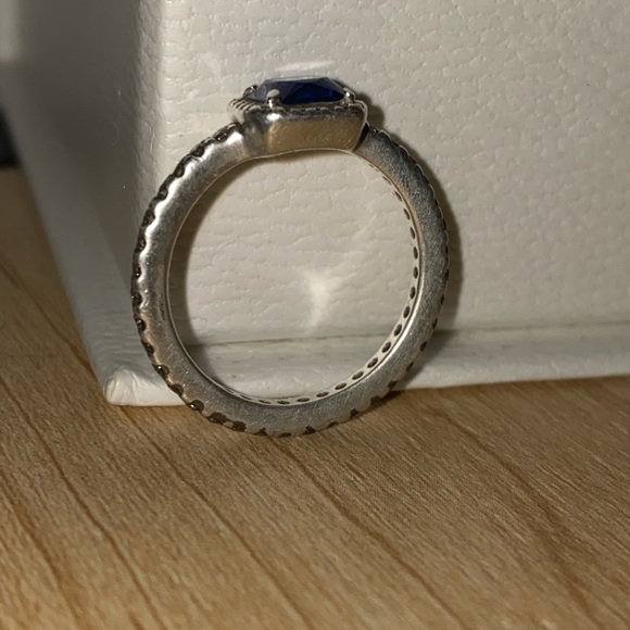 Beautiful Pandora Ring - Picture 5 of 7
